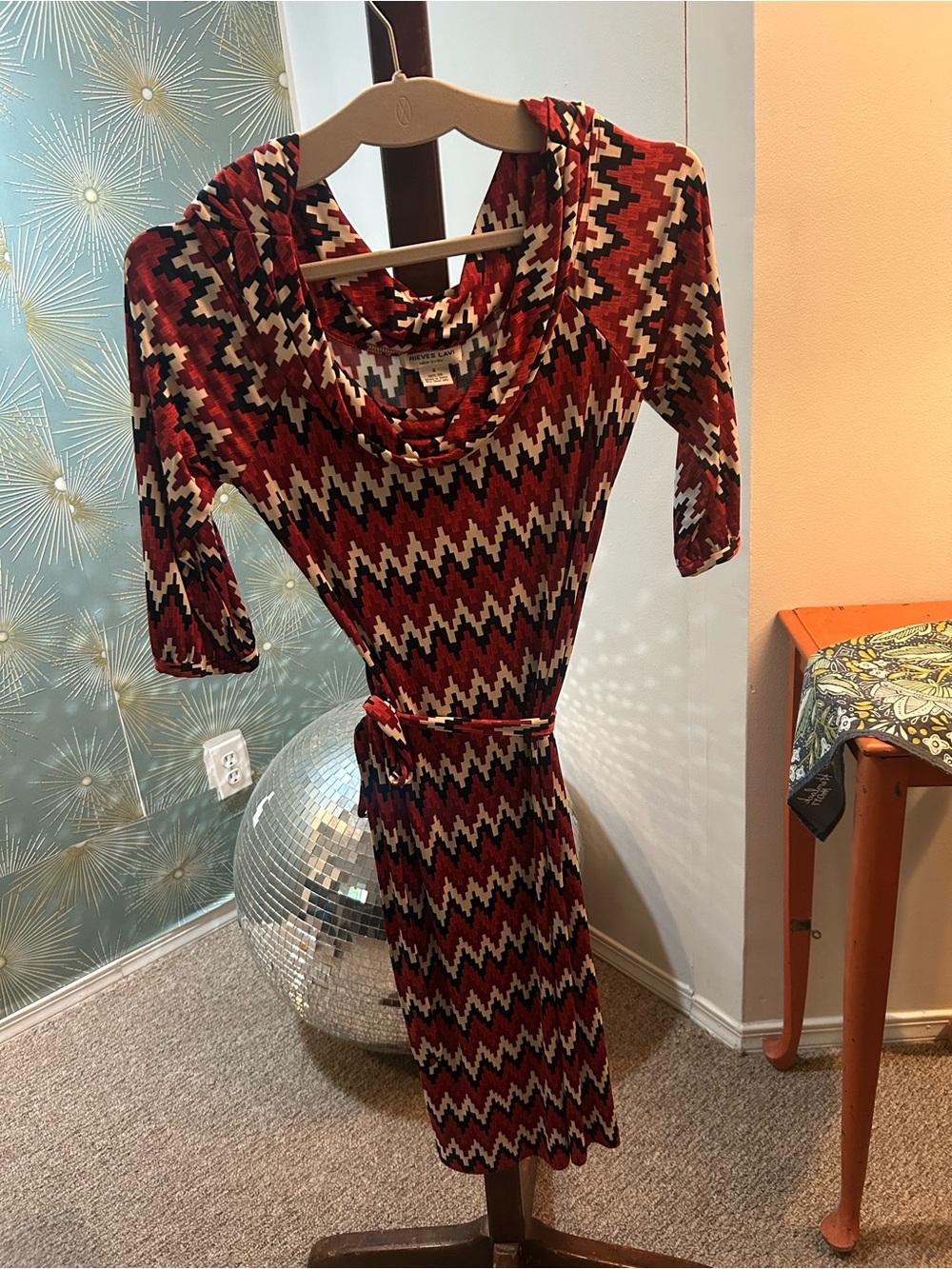 Nieves Lavi Red Black Cream Zigzag Midi Dress